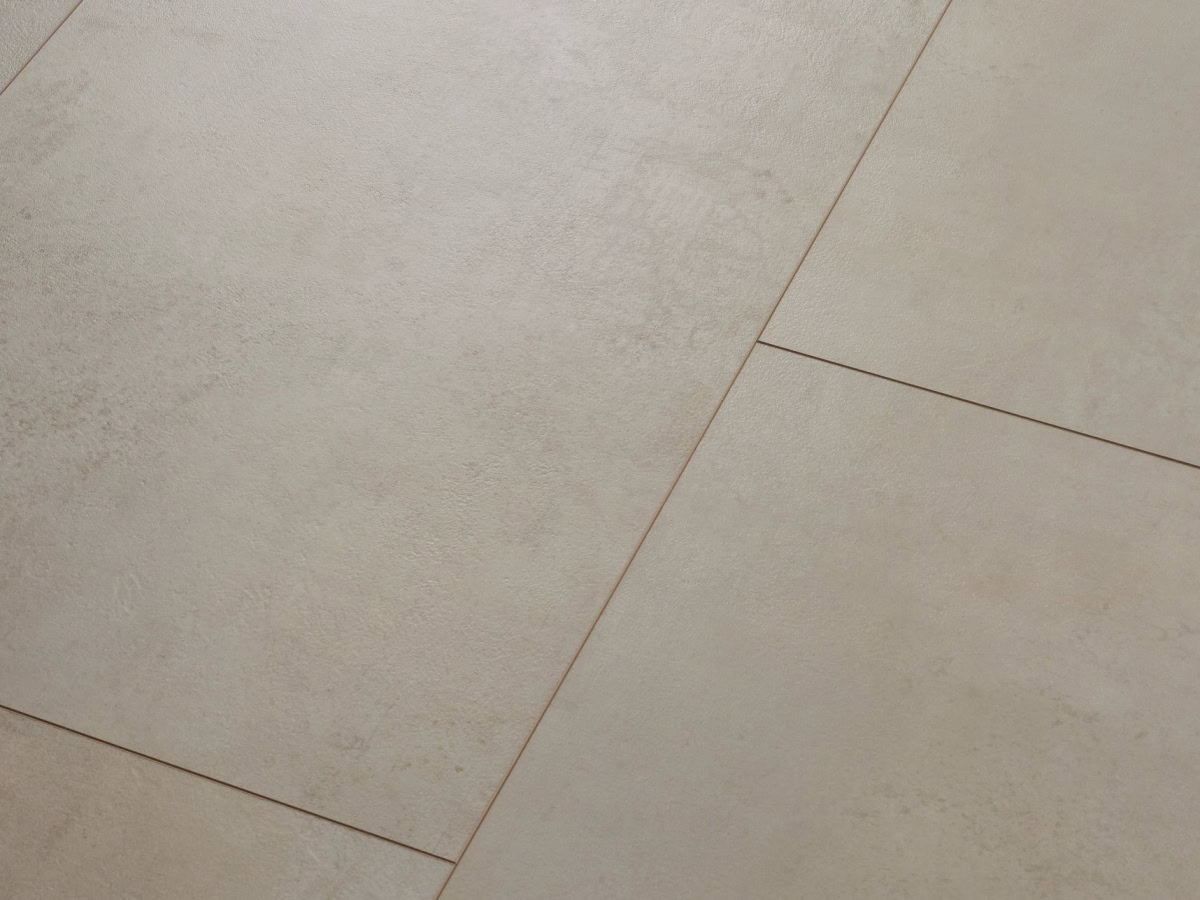 Vinylová podlaha COREtec Naturals Megatile+ Aneto – ukázka detailu dekoru